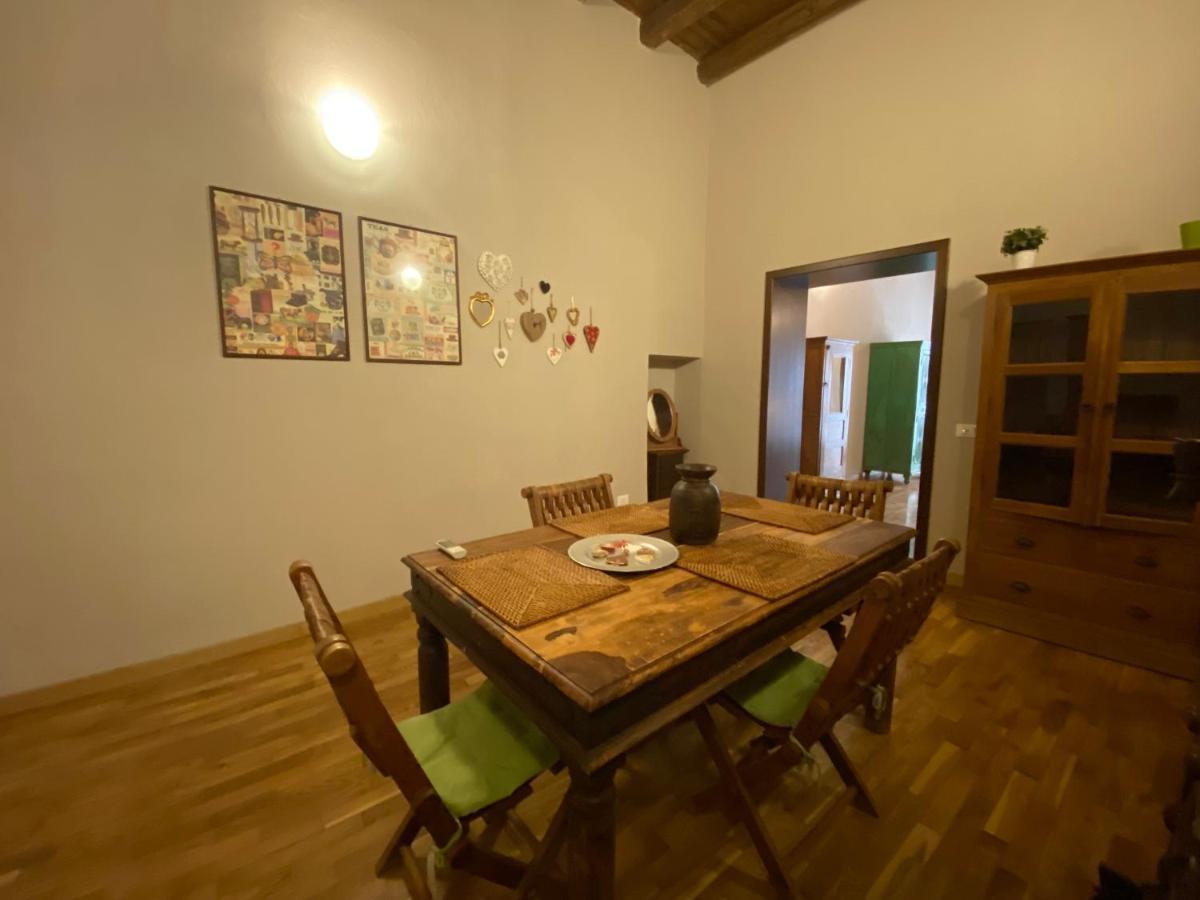 Casa Vetriera Apartment Palermo Luaran gambar