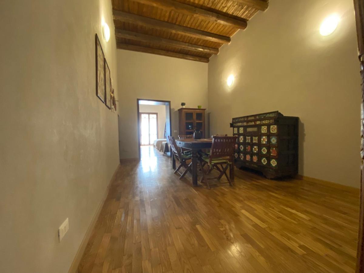Casa Vetriera Apartment Palermo Luaran gambar
