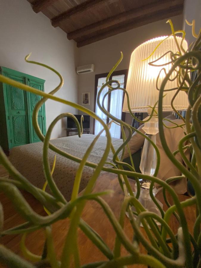 Casa Vetriera Apartment Palermo Luaran gambar